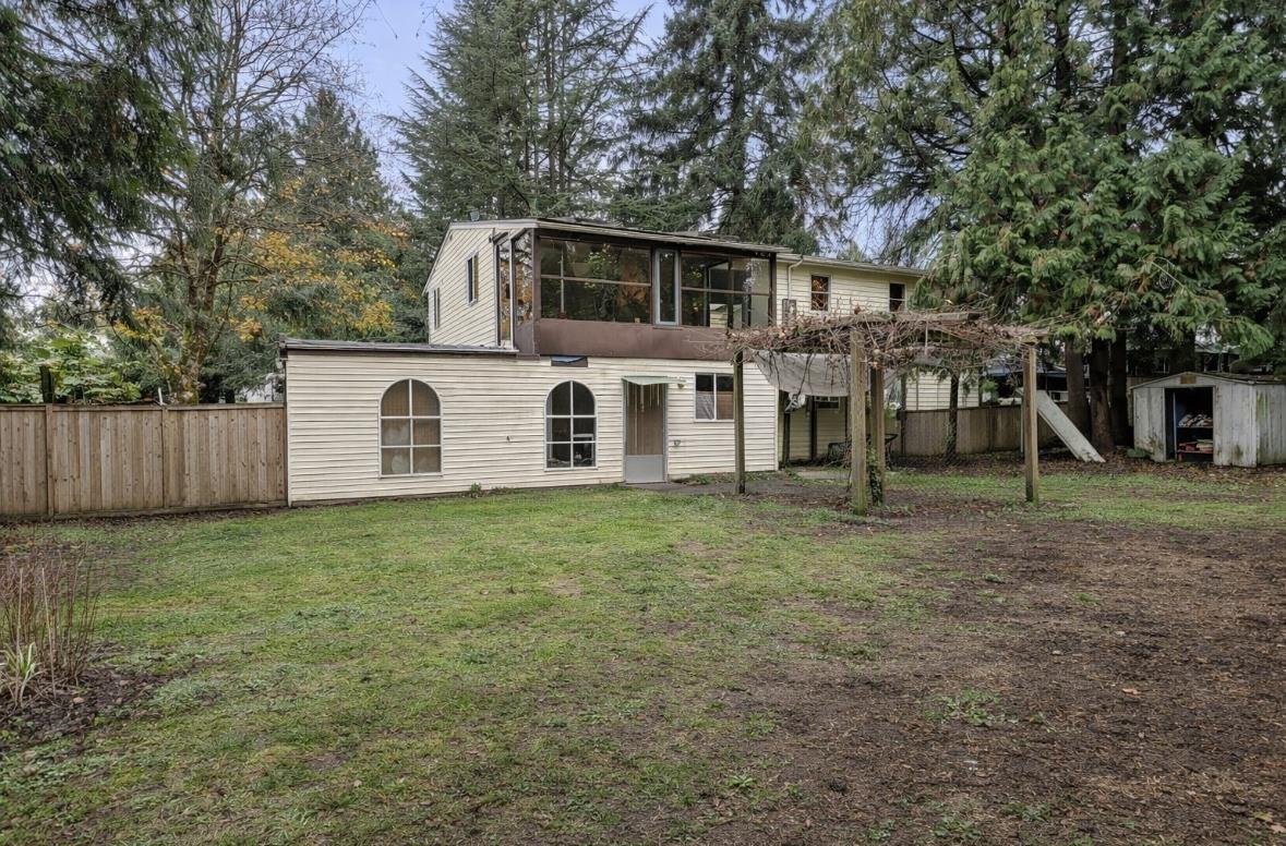 7048 140a Street, Surrey, British Columbia  V3W 5L5 - Photo 4 - R3106675