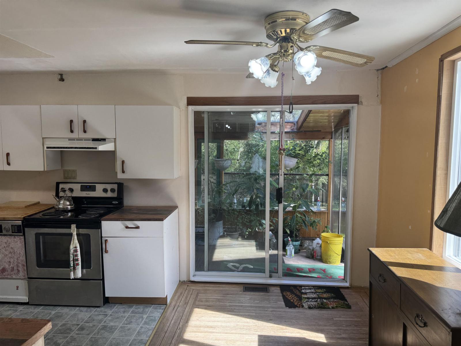 7048 140a Street, Surrey, British Columbia  V3W 5L5 - Photo 13 - R3106675