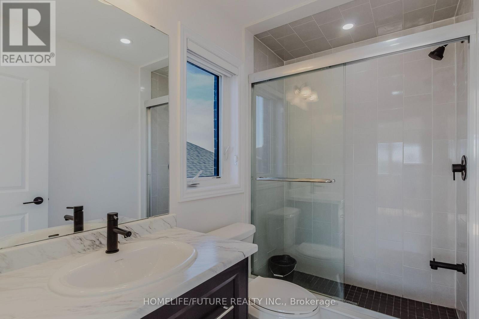 114 Shoreview Drive, Welland, Ontario  L3B 0H3 - Photo 22 - X12957808