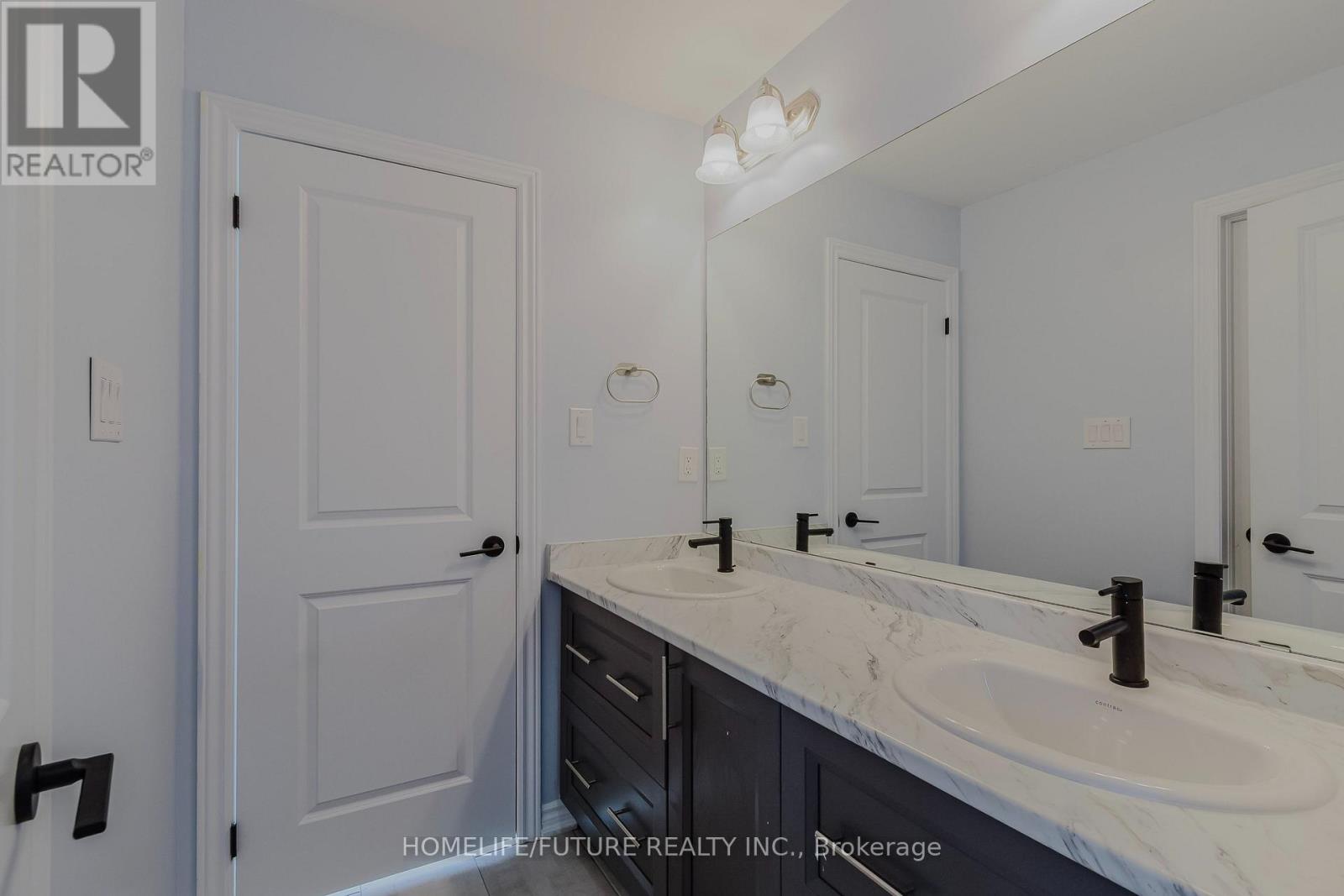 114 Shoreview Drive, Welland, Ontario  L3B 0H3 - Photo 28 - X12957808