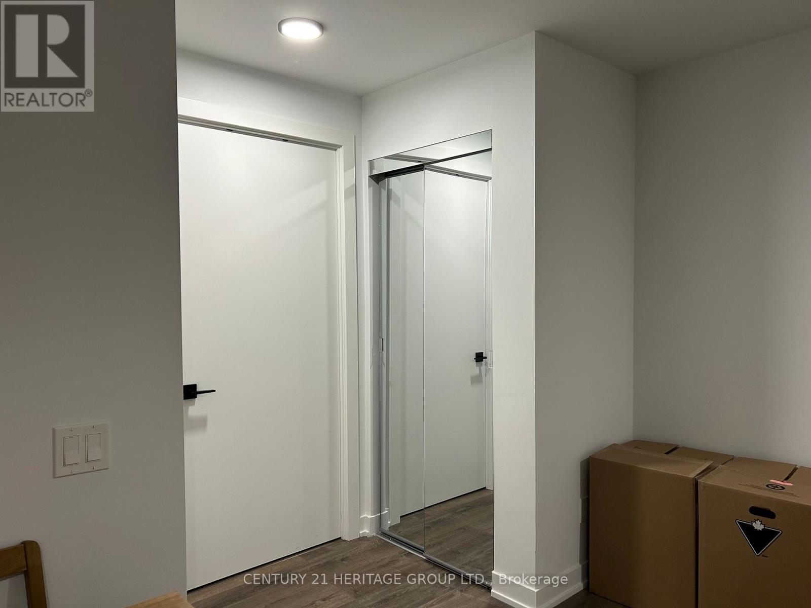 303 - 327 King Street W, Toronto, Ontario  M5V 0W7 - Photo 16 - C12957800