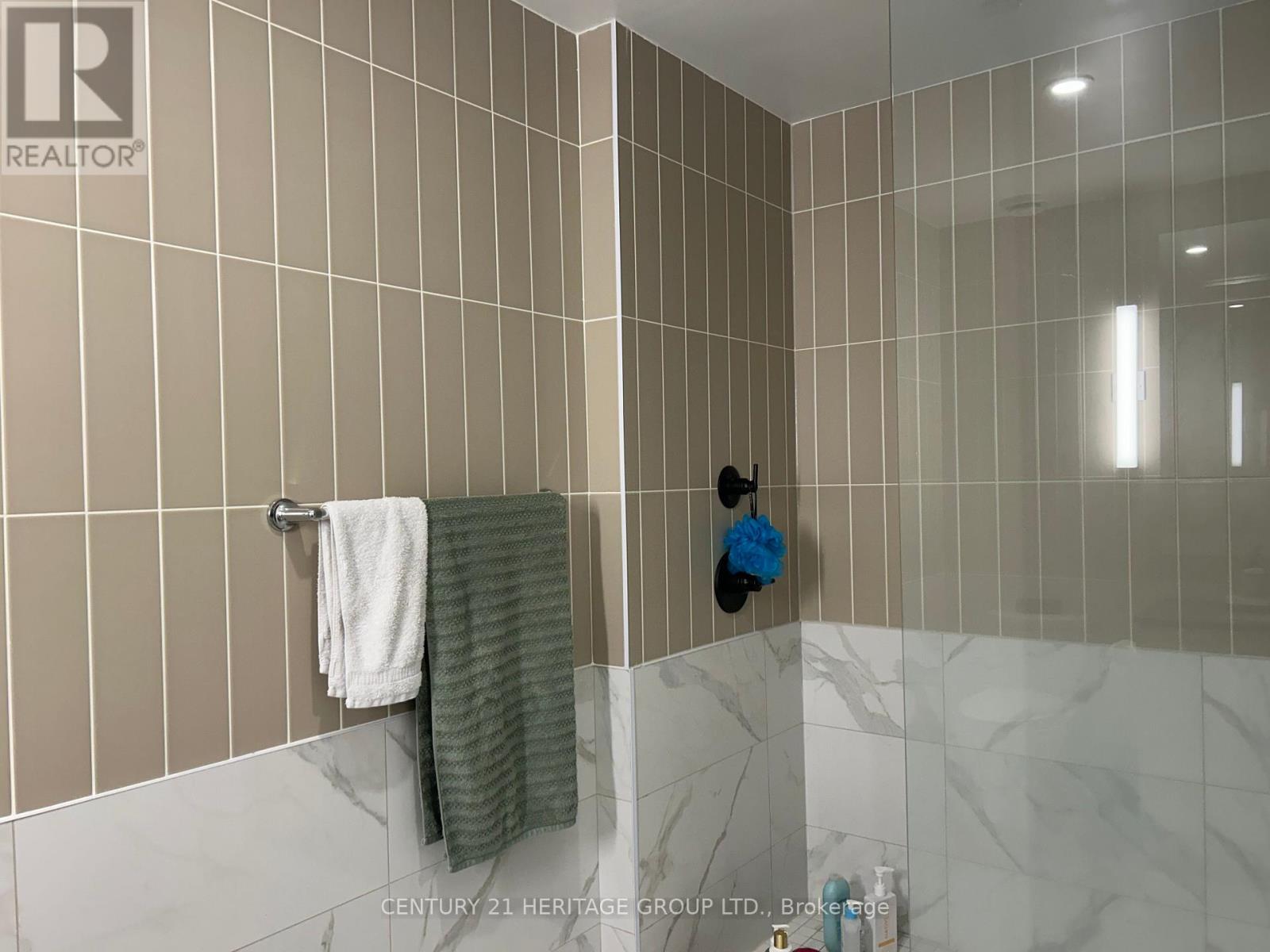 303 - 327 King Street W, Toronto, Ontario  M5V 0W7 - Photo 4 - C12957800