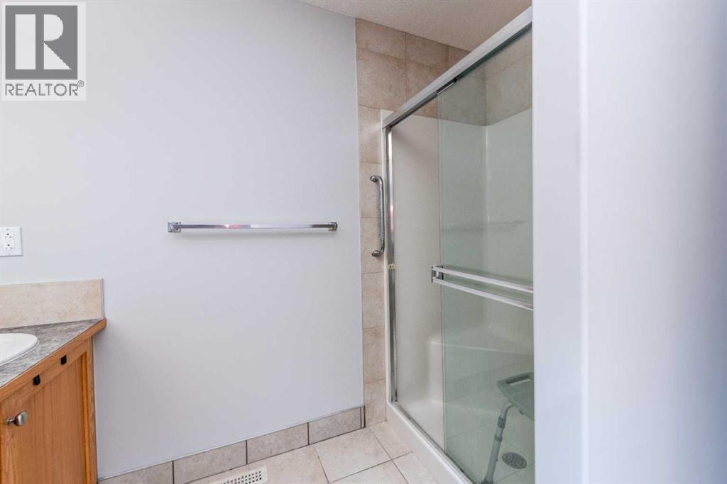 192 Cove Rise Rise, Chestermere, Alberta  T1X 1S7 - Photo 27 - A2299100