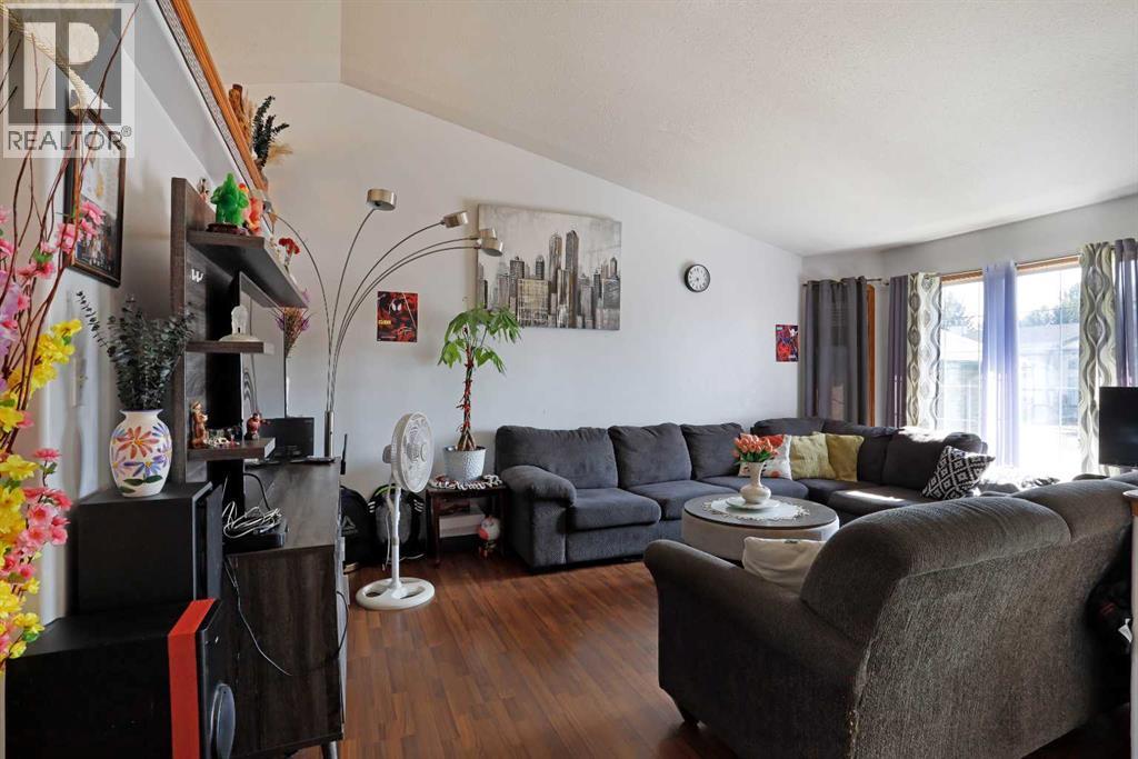 60 Pleasant Park Road W, Brooks, Alberta  T1R 1H3 - Photo 6 - A2258557