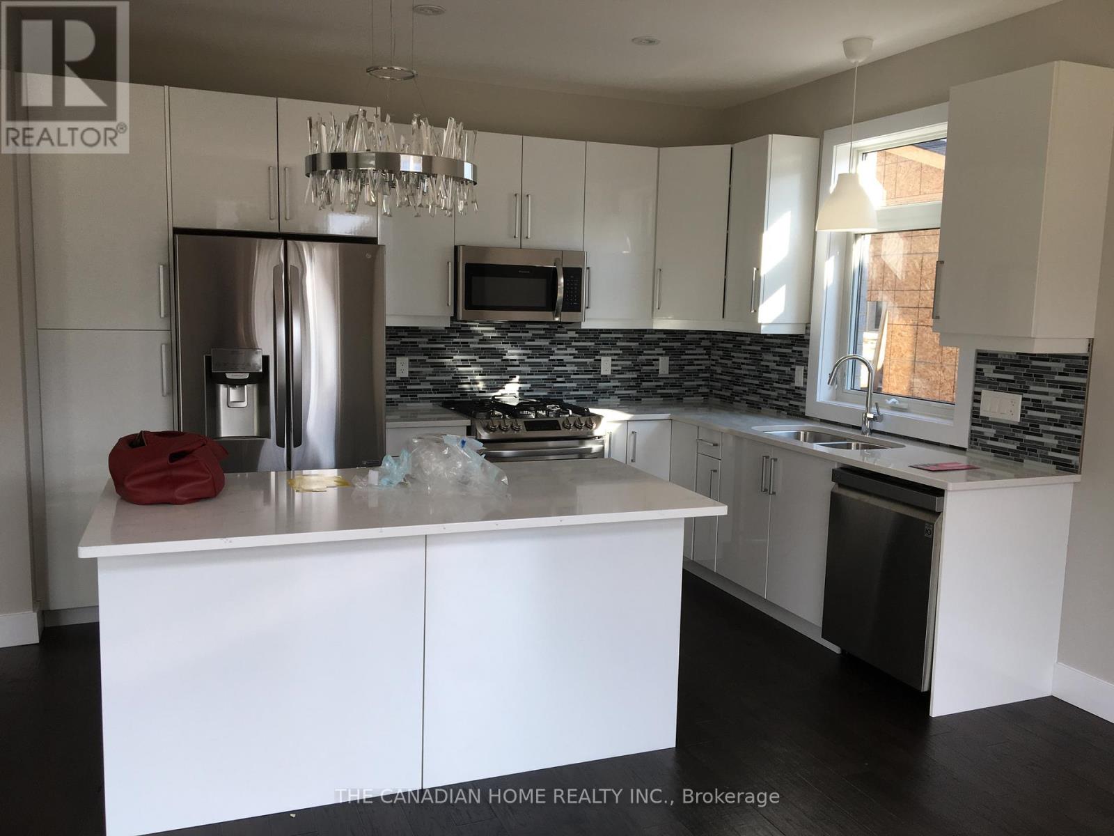 1753 Brayford Avenue, London South, Ontario  N6K 0H4 - Photo 9 - X12956380