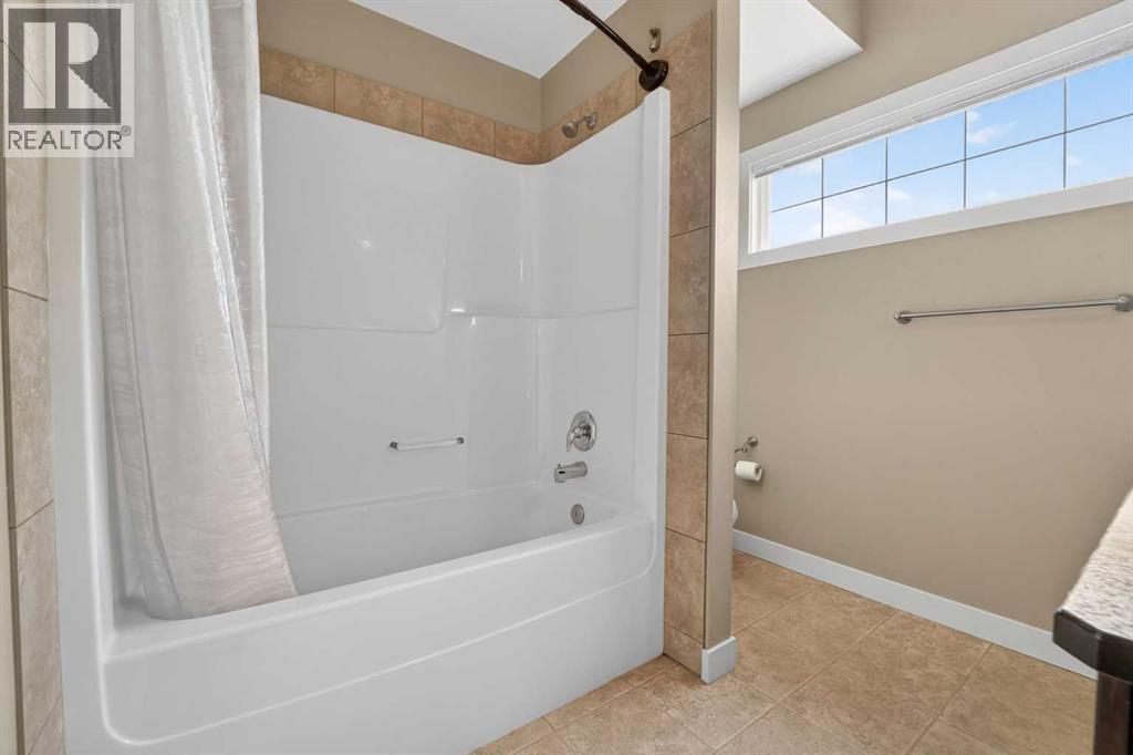 1, 197 Silkstone Road W, Lethbridge, Alberta  T1J 4J9 - Photo 27 - A2299091