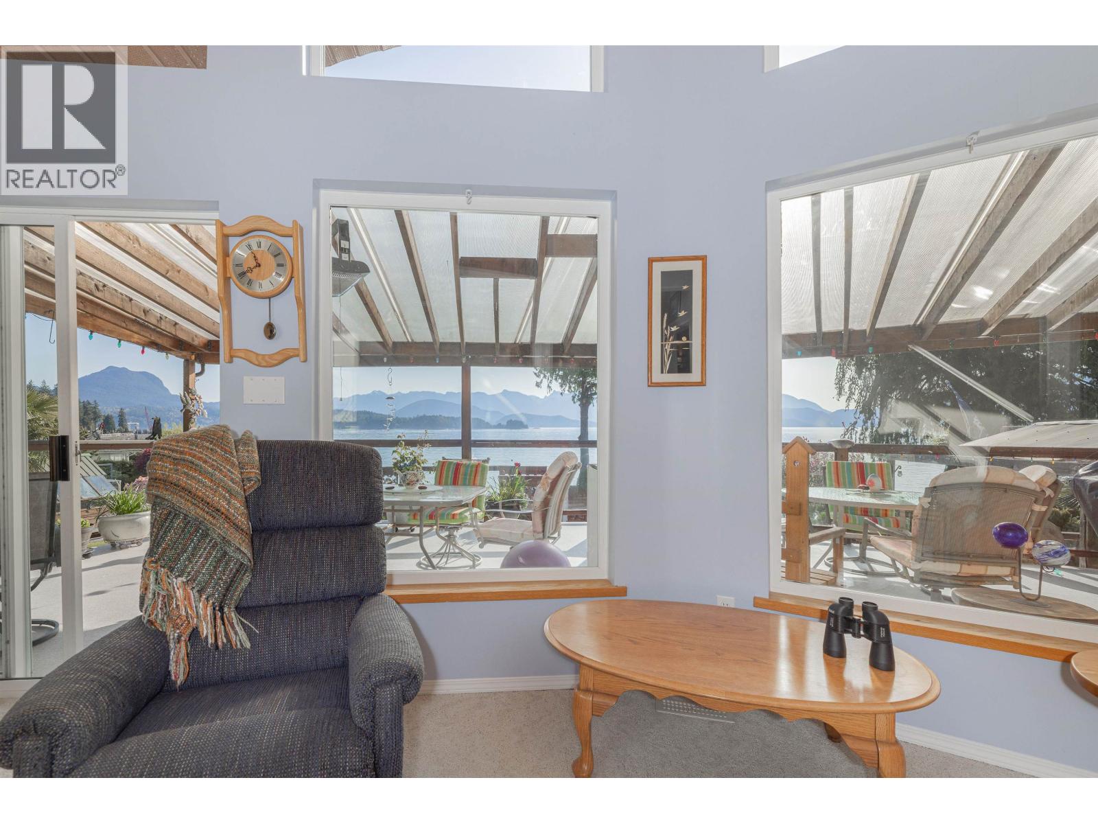 1162 Point Road, Gibsons, British Columbia  V0N 1V1 - Photo 19 - R3106952