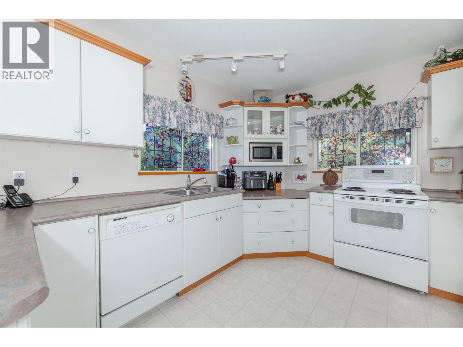 1162 Point Road, Gibsons, British Columbia  V0N 1V1 - Photo 21 - R3106952