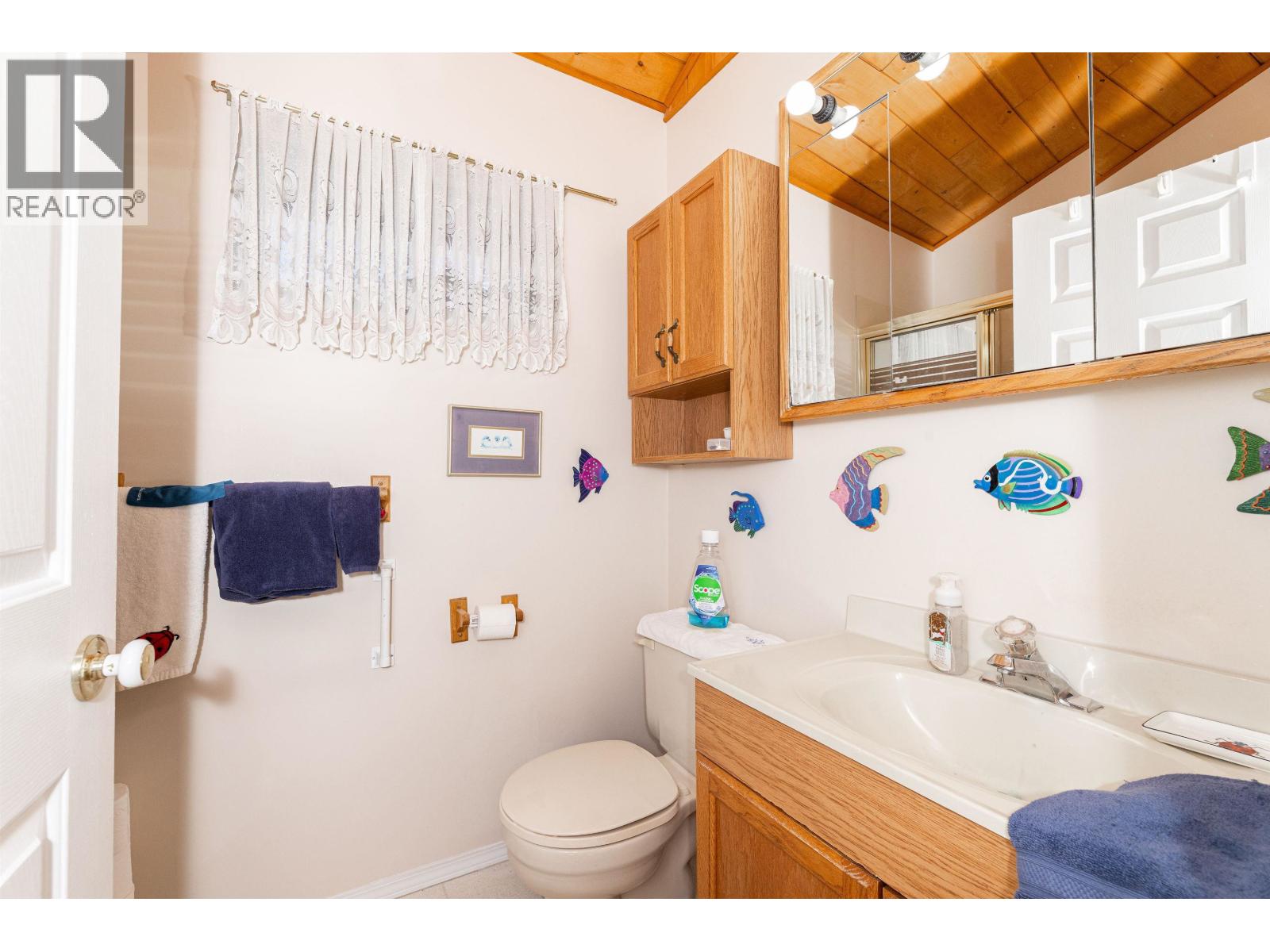 1162 Point Road, Gibsons, British Columbia  V0N 1V1 - Photo 22 - R3106952