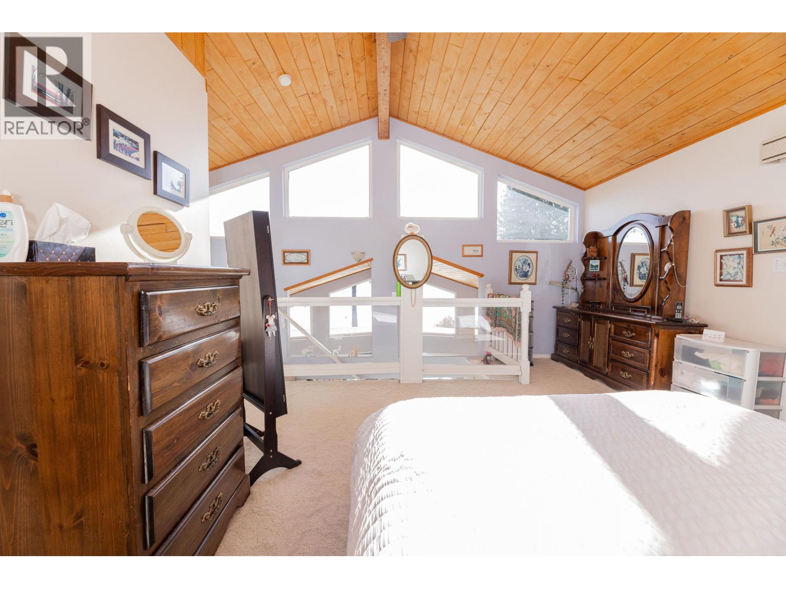 1162 Point Road, Gibsons, British Columbia  V0N 1V1 - Photo 23 - R3106952