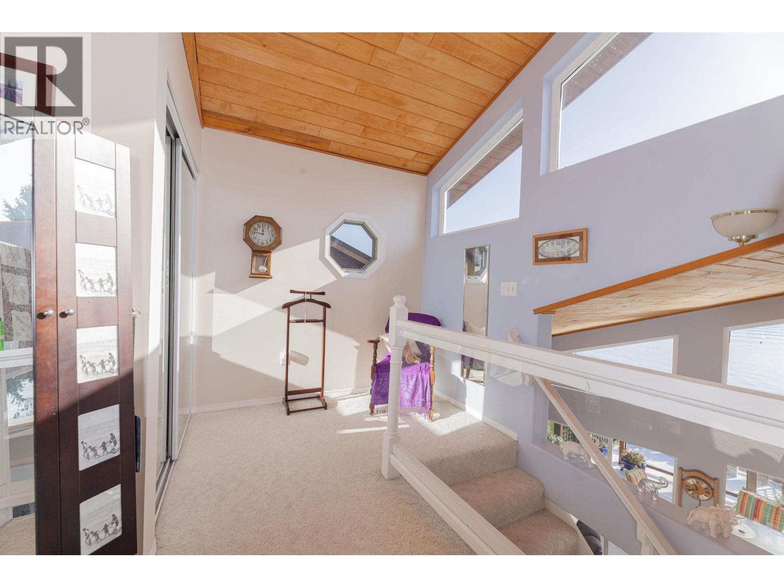 1162 Point Road, Gibsons, British Columbia  V0N 1V1 - Photo 24 - R3106952