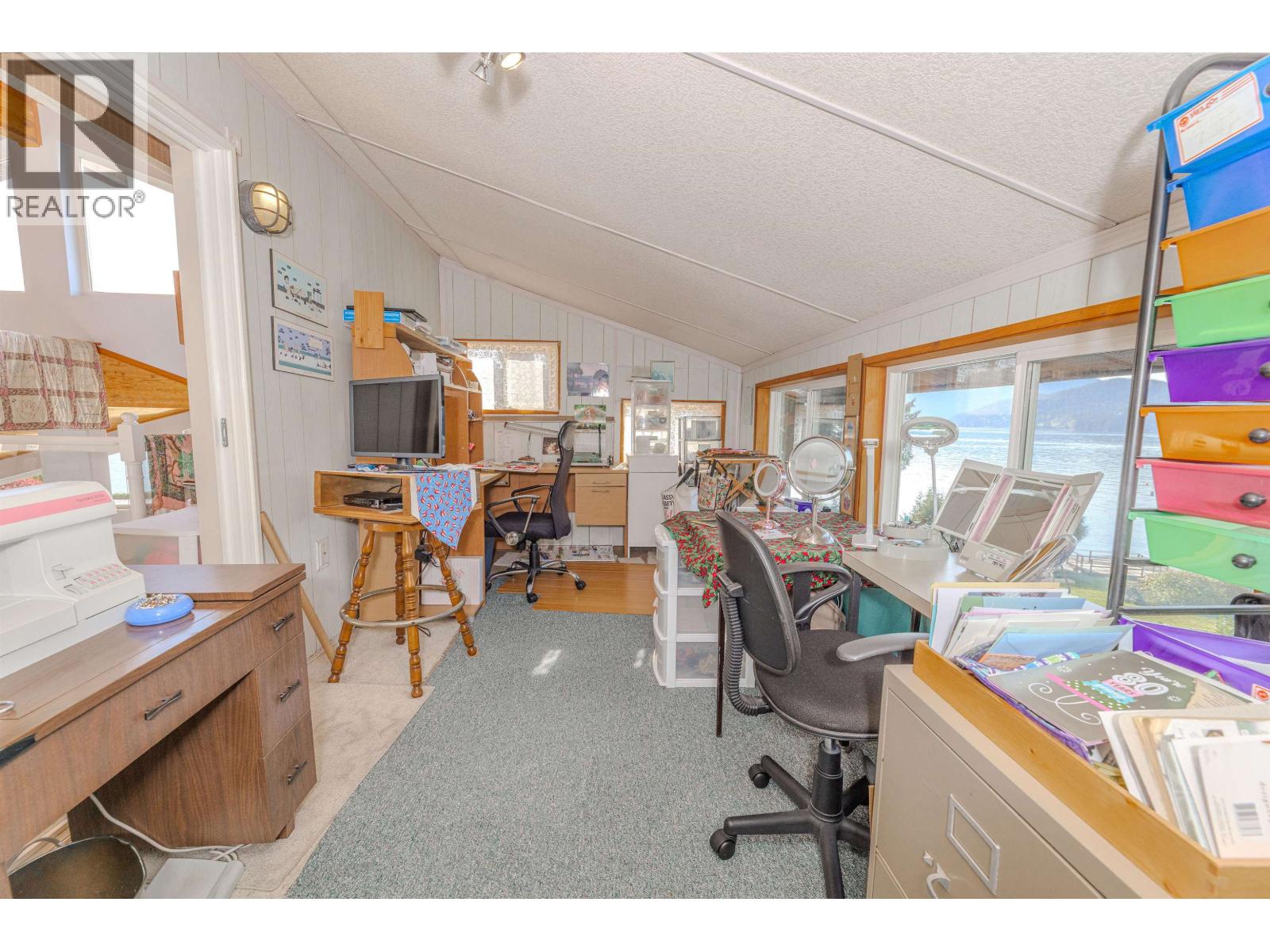 1162 Point Road, Gibsons, British Columbia  V0N 1V1 - Photo 27 - R3106952