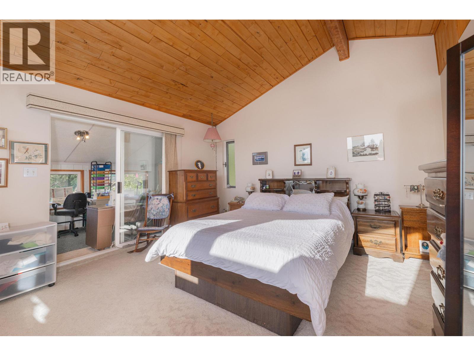 1162 Point Road, Gibsons, British Columbia  V0N 1V1 - Photo 29 - R3106952