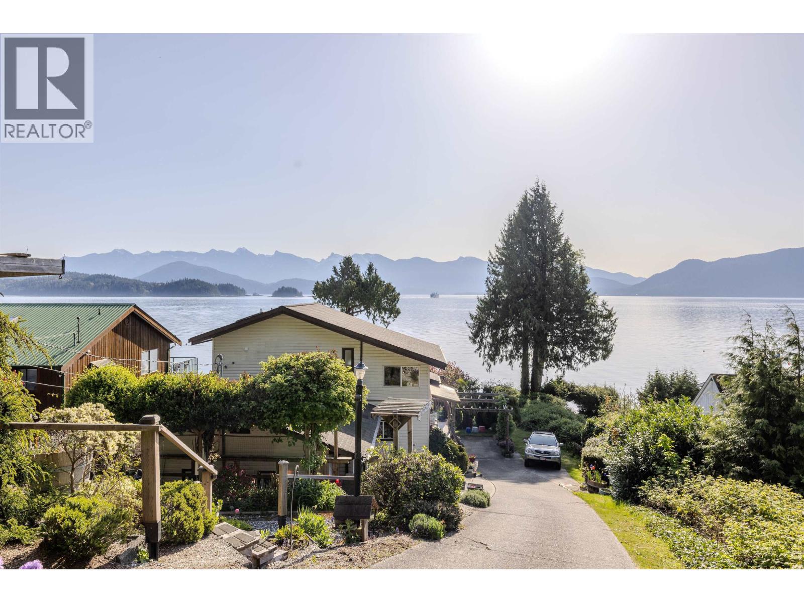 1162 Point Road, Gibsons, British Columbia  V0N 1V1 - Photo 33 - R3106952