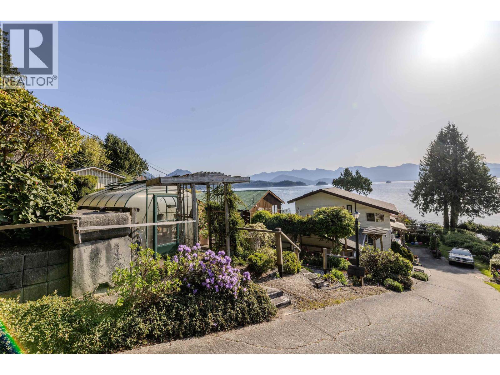 1162 Point Road, Gibsons, British Columbia  V0N 1V1 - Photo 38 - R3106952