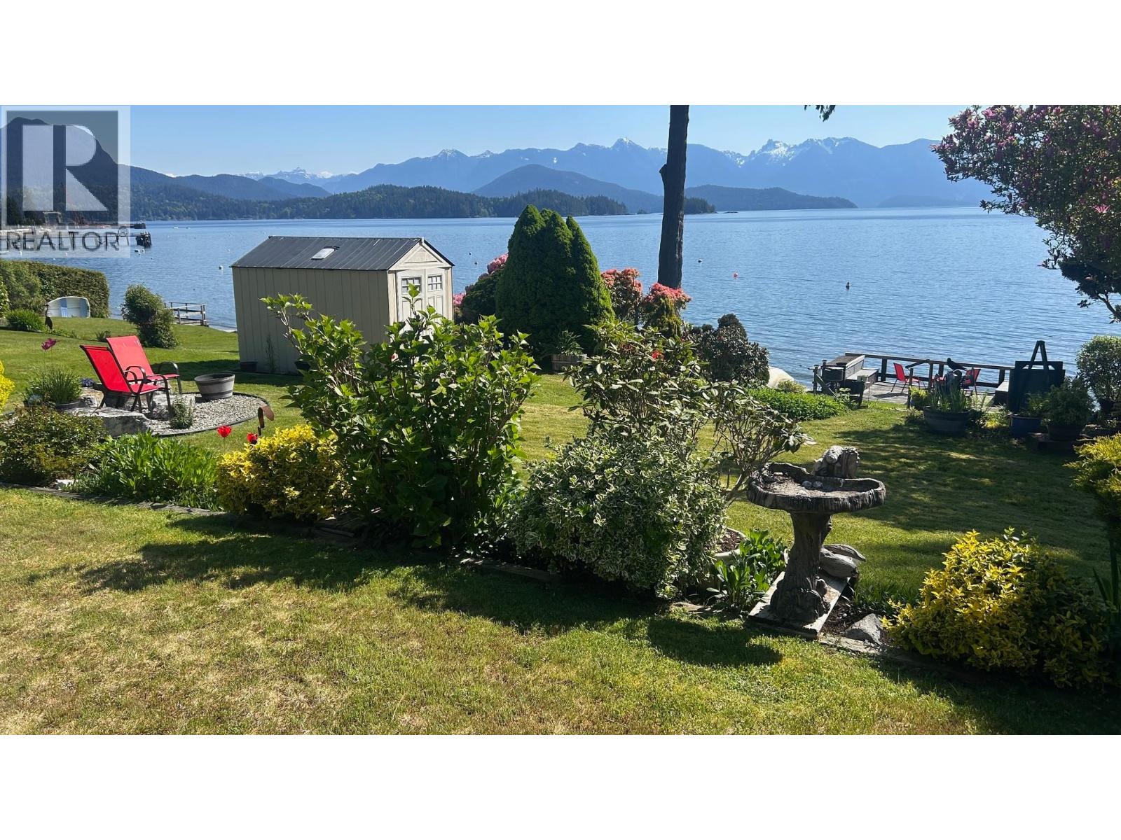 1162 Point Road, Gibsons, British Columbia  V0N 1V1 - Photo 7 - R3106952