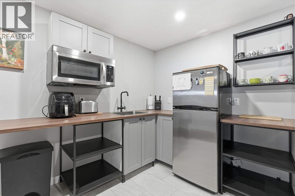 8411 Silver Springs Road NW, Calgary, Alberta  T3B 4A6 - Photo 26 - A2298472