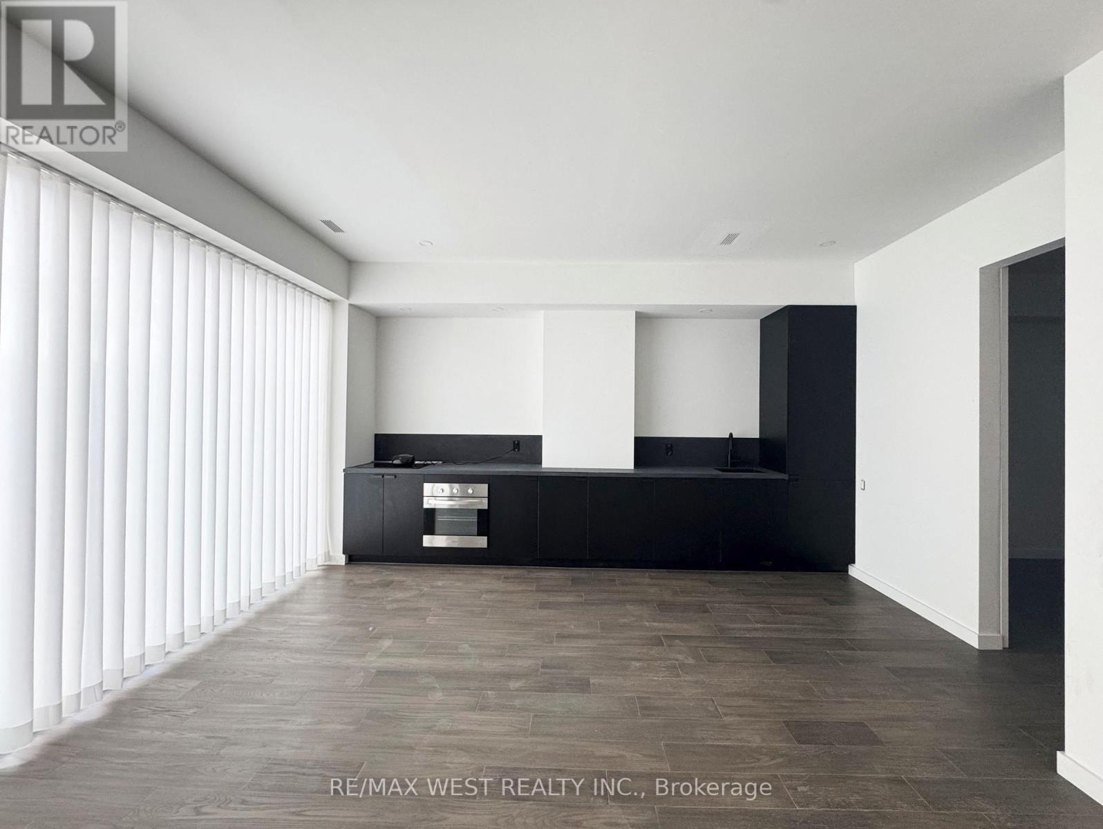 2w - 436 Markham Street, Toronto, Ontario  M6G 2L2 - Photo 4 - C12957844