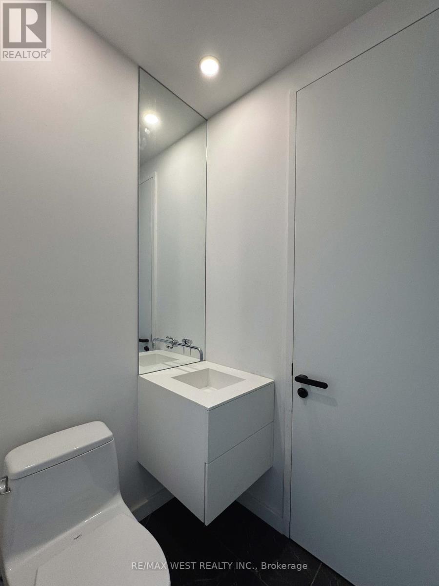 2w - 436 Markham Street, Toronto, Ontario  M6G 2L2 - Photo 9 - C12957844