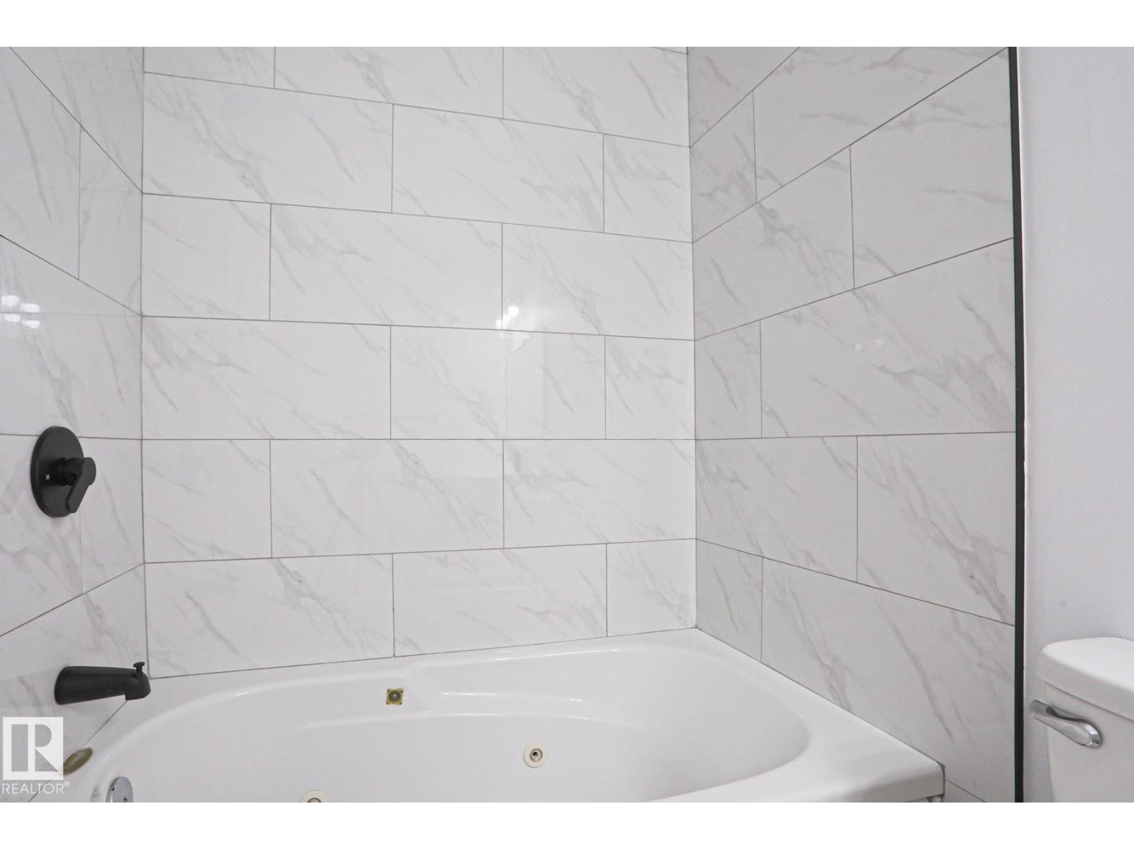 32 Habitat Cr Nw, Edmonton, Alberta  T5A 2X7 - Photo 13 - E4480706