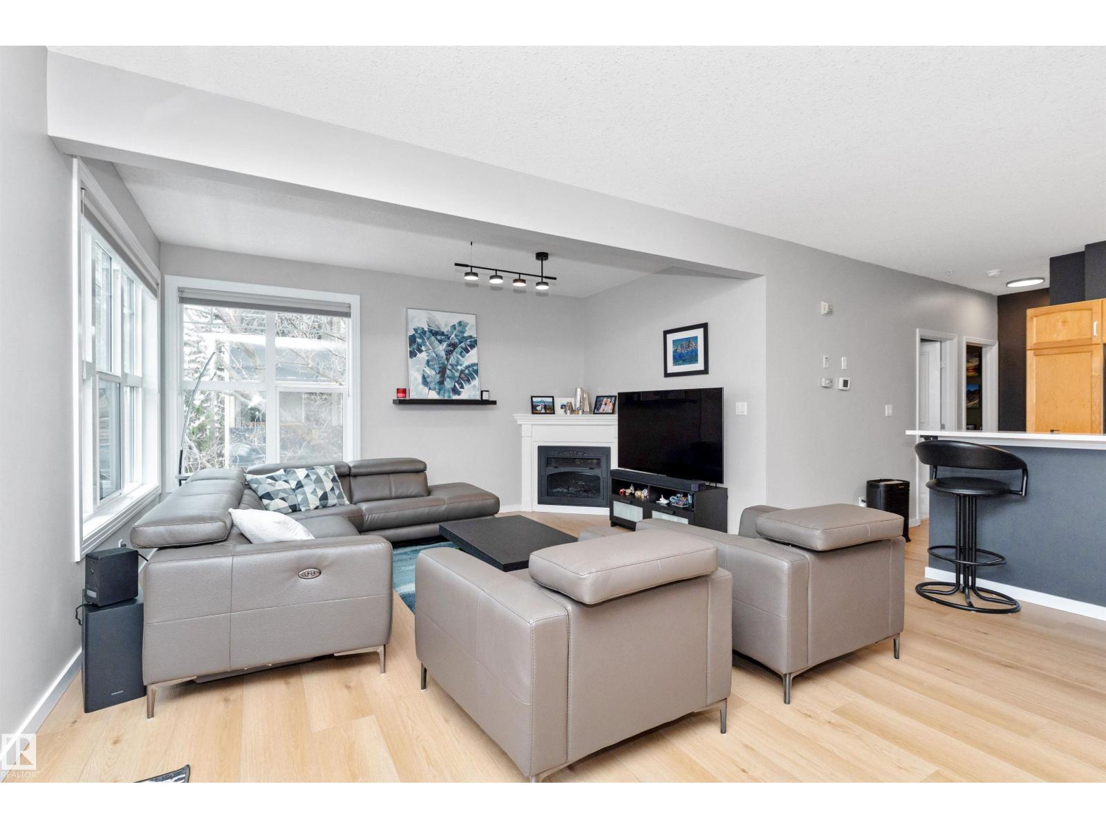 #303 9828 112 St Nw, Edmonton, Alberta  T5K 1L4 - Photo 2 - E4480708