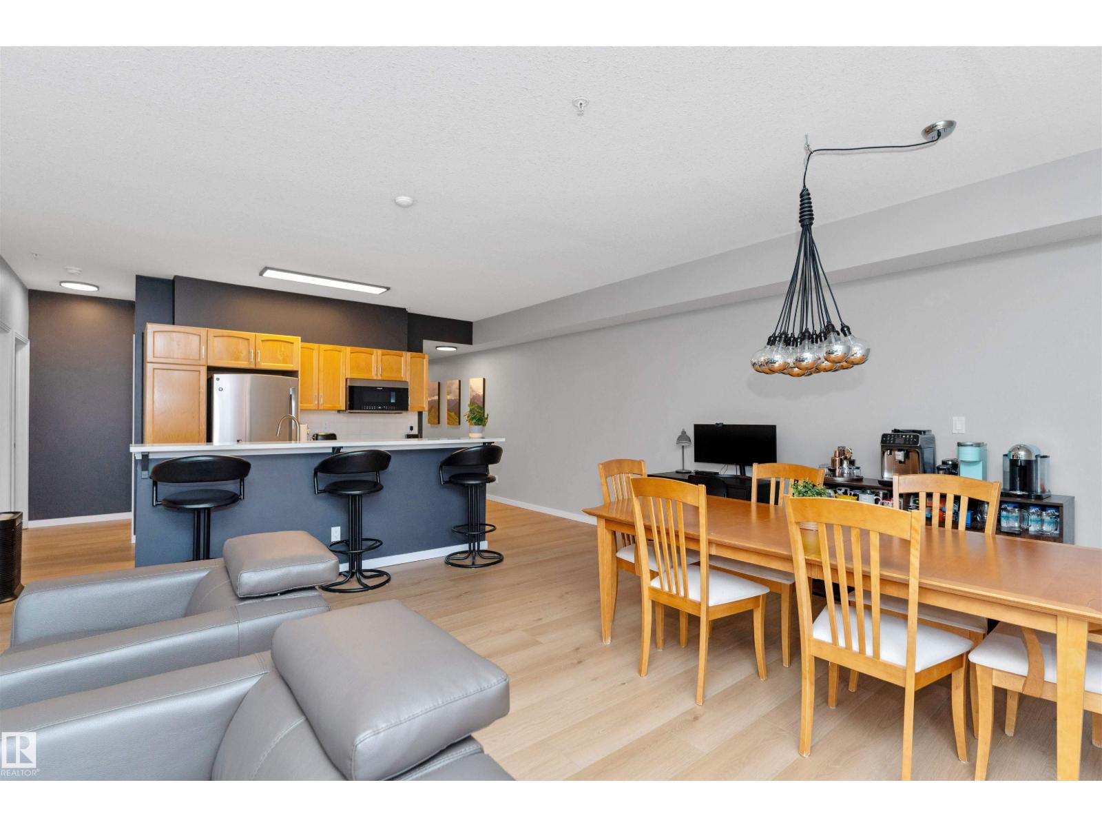 #303 9828 112 St Nw, Edmonton, Alberta  T5K 1L4 - Photo 5 - E4480708