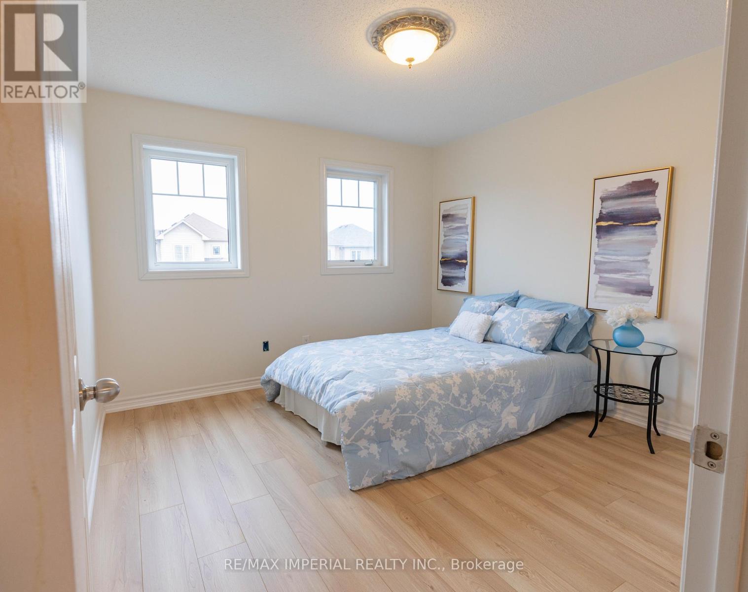 10 Sandgate Street, Whitby, Ontario L1R 0L3 - Photo 24 - E12942316