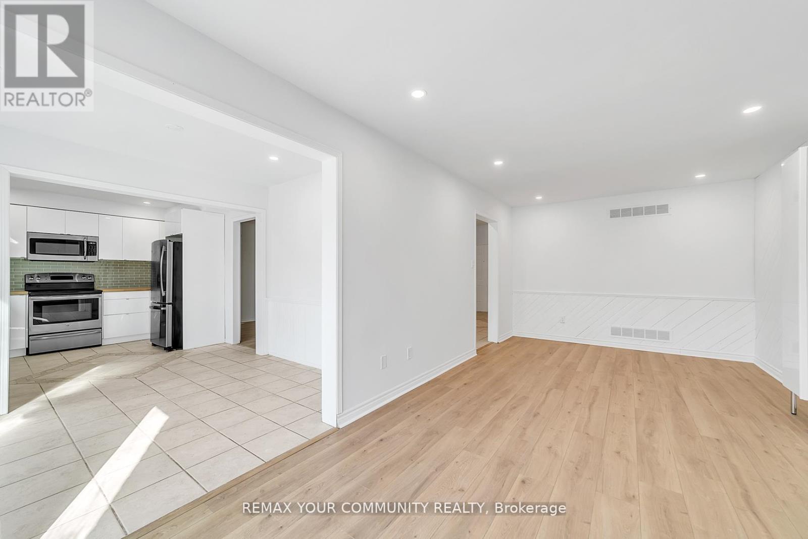 391 Hickling Trail, Barrie, Ontario  L4M 6A9 - Photo 13 - S12957850