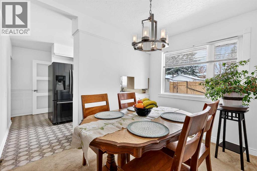 33 Warwick Drive SW, Calgary, Alberta  T3C 2R5 - Photo 14 - A2297421