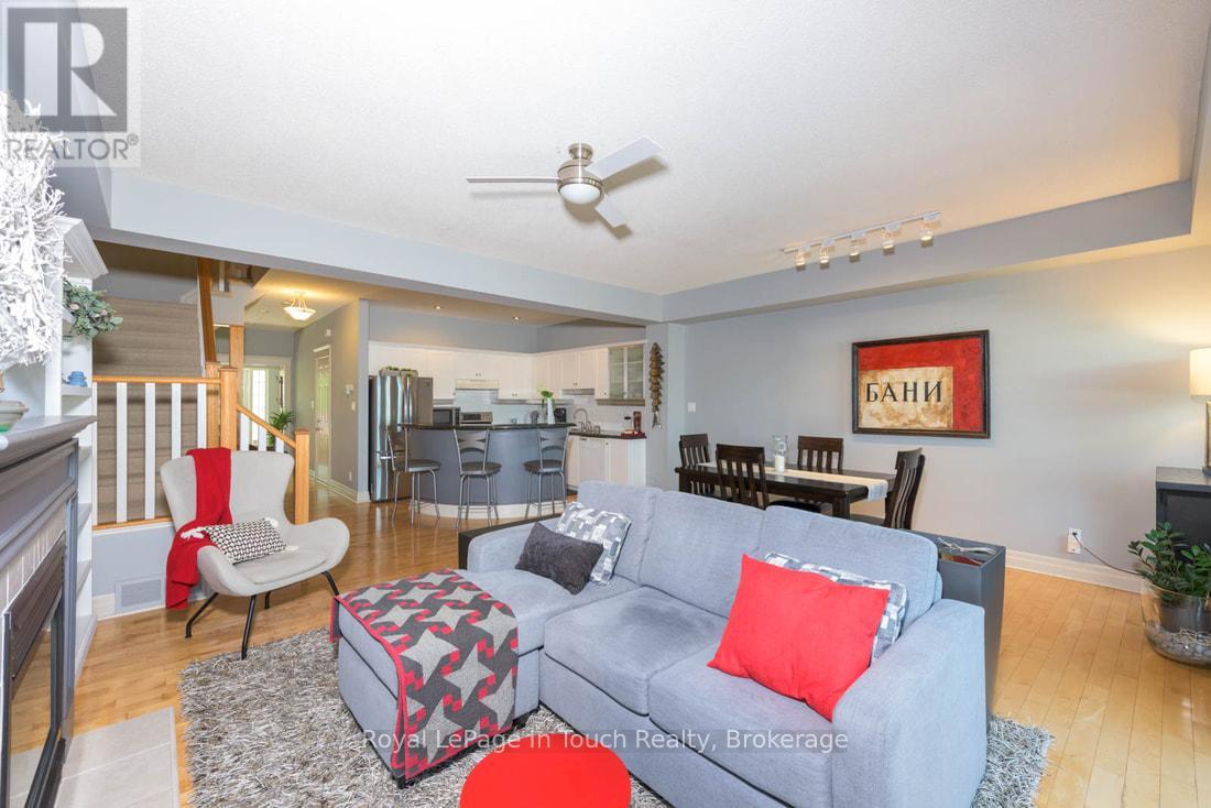 102 Wycliffe Cove, Tay, Ontario  L0K 2A0 - Photo 36 - S12808570