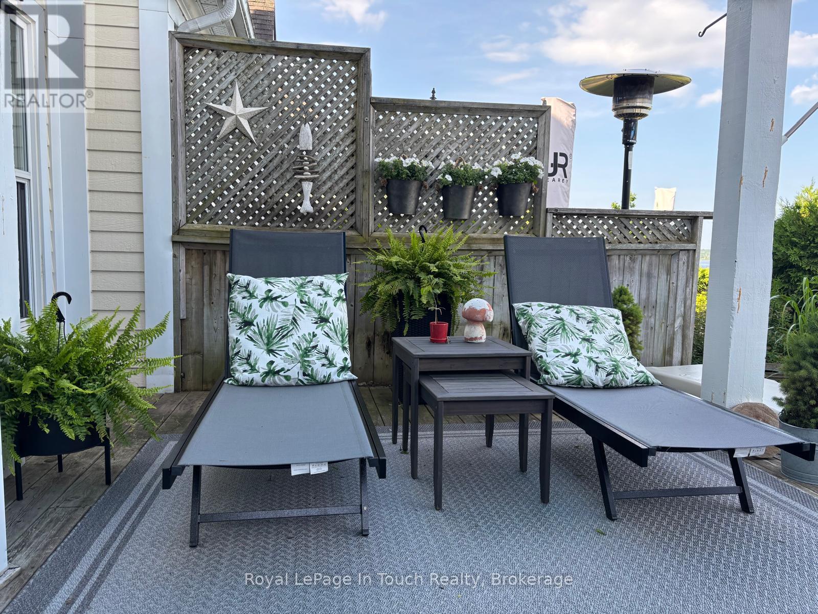 102 Wycliffe Cove, Tay, Ontario  L0K 2A0 - Photo 45 - S12808570