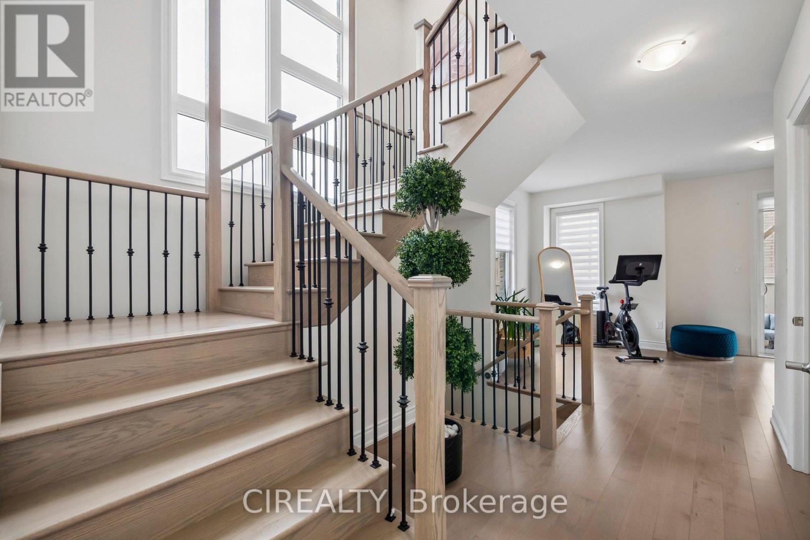 325 Laplante Street, Newmarket, Ontario  L3X 0M5 - Photo 11 - N12957534