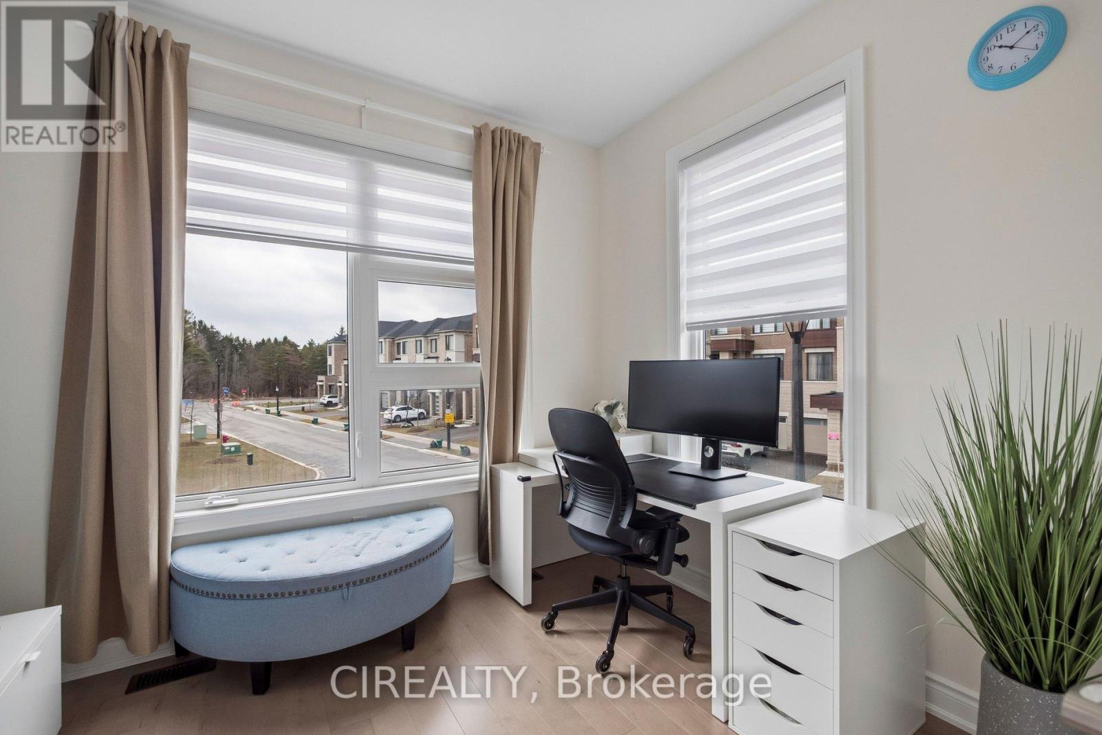 325 Laplante Street, Newmarket, Ontario  L3X 0M5 - Photo 23 - N12957534