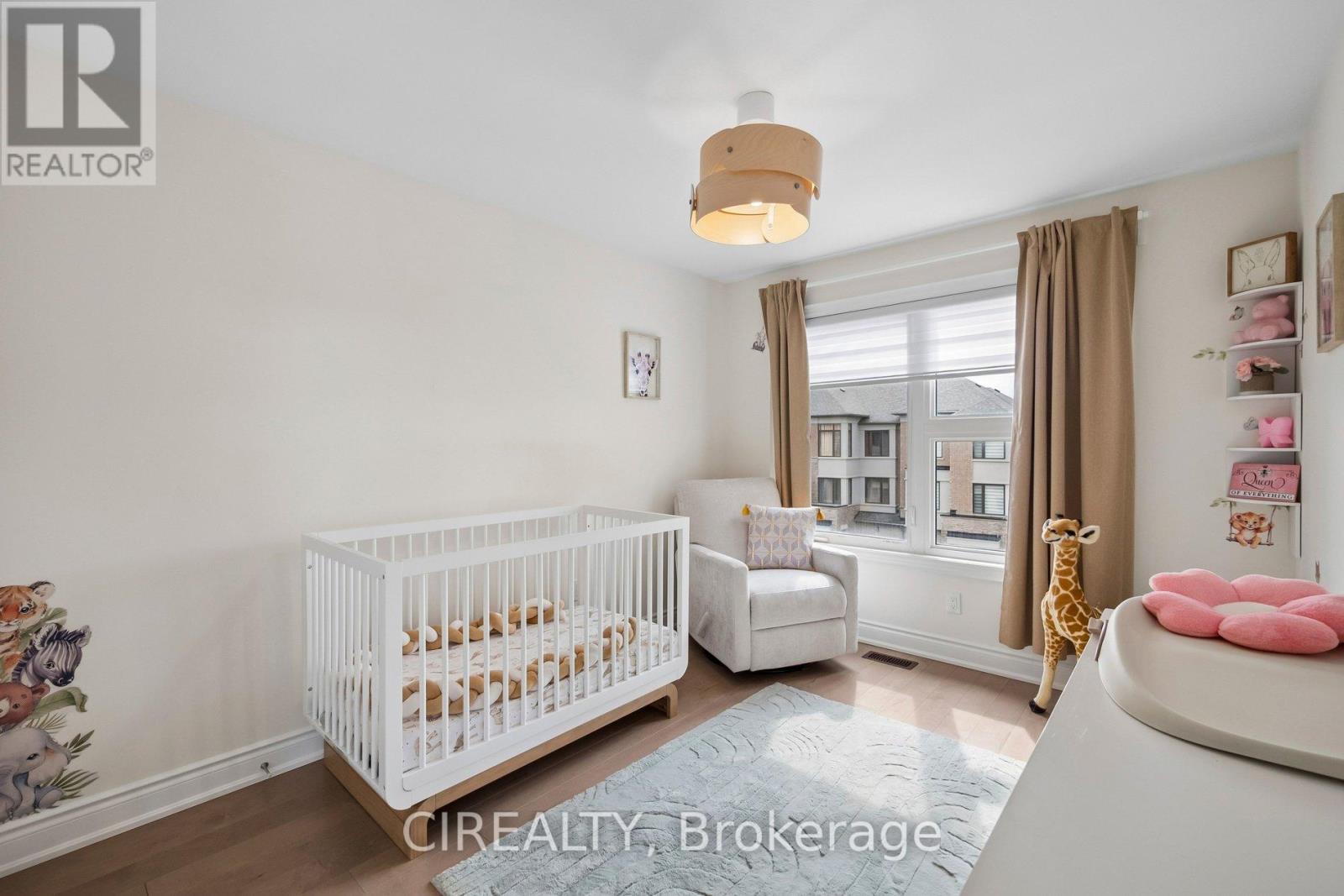 325 Laplante Street, Newmarket, Ontario  L3X 0M5 - Photo 31 - N12957534