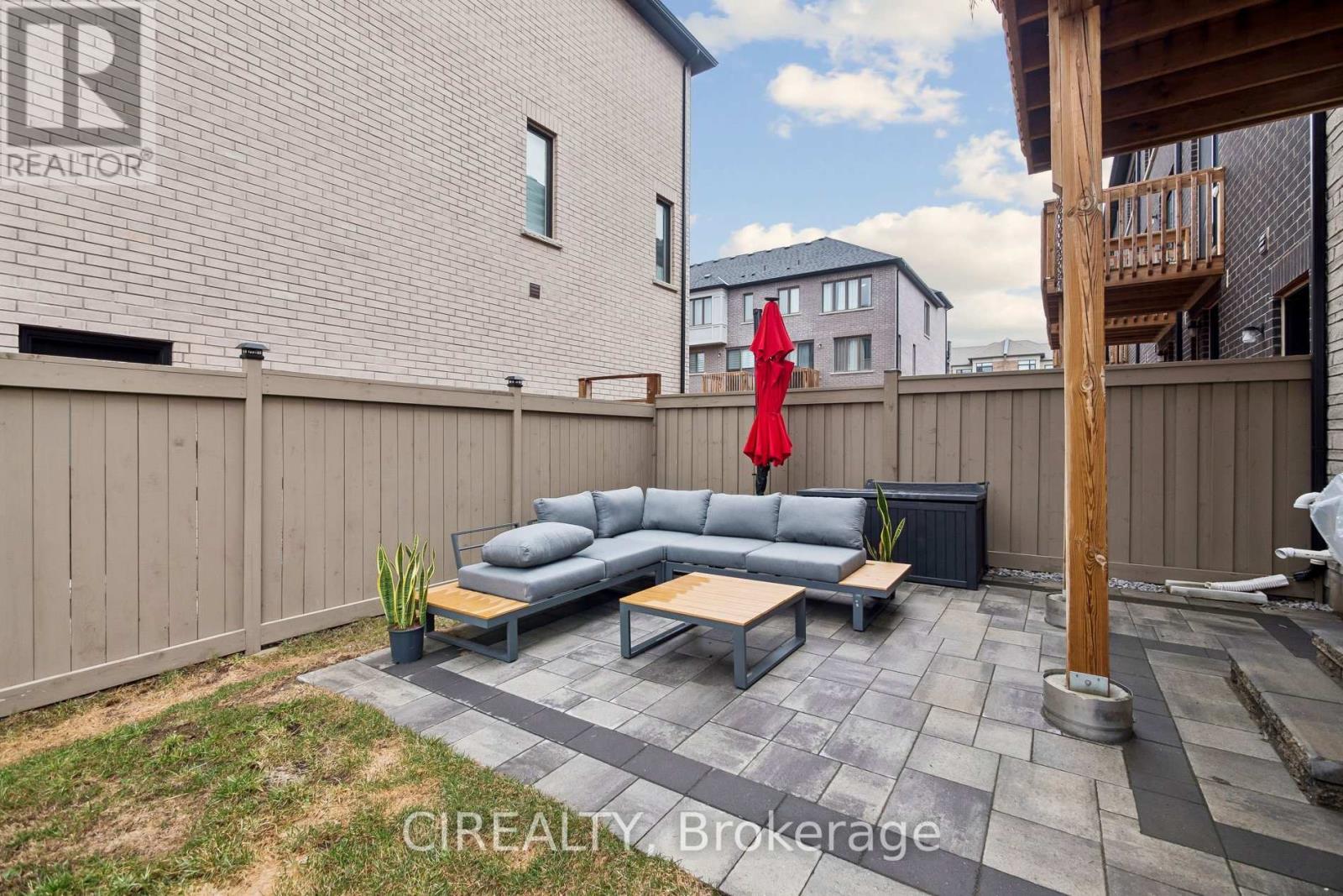 325 Laplante Street, Newmarket, Ontario  L3X 0M5 - Photo 34 - N12957534