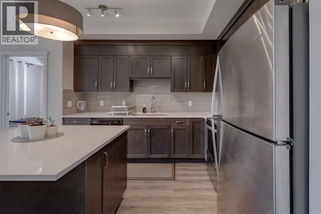 410, 30 Shawnee Common SW, Calgary, Alberta  T2R 0R1 - Photo 7 - A2294651