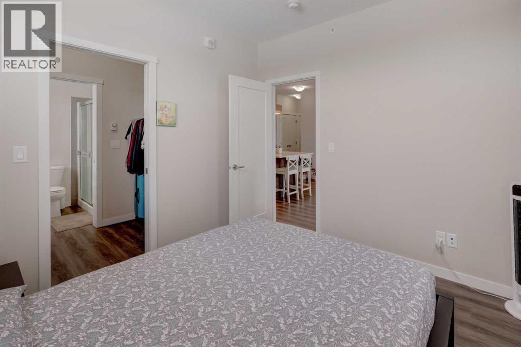 410, 30 Shawnee Common SW, Calgary, Alberta  T2R 0R1 - Photo 17 - A2294651