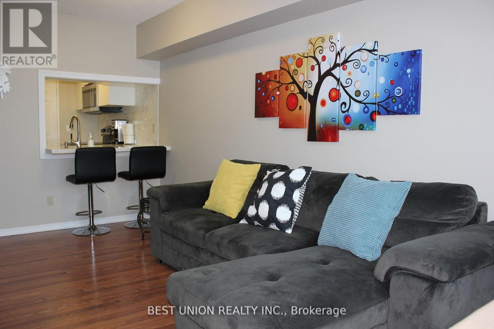 708 - 7 Bishop Avenue, Toronto, Ontario  M2M 4J4 - Photo 3 - C12957868