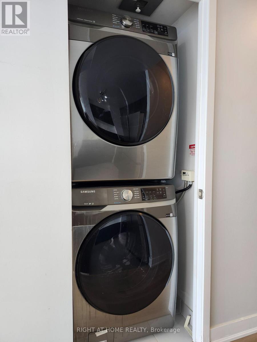 3010 - 15 Fort York Boulevard, Toronto, Ontario  M5V 3Y4 - Photo 5 - C12957872