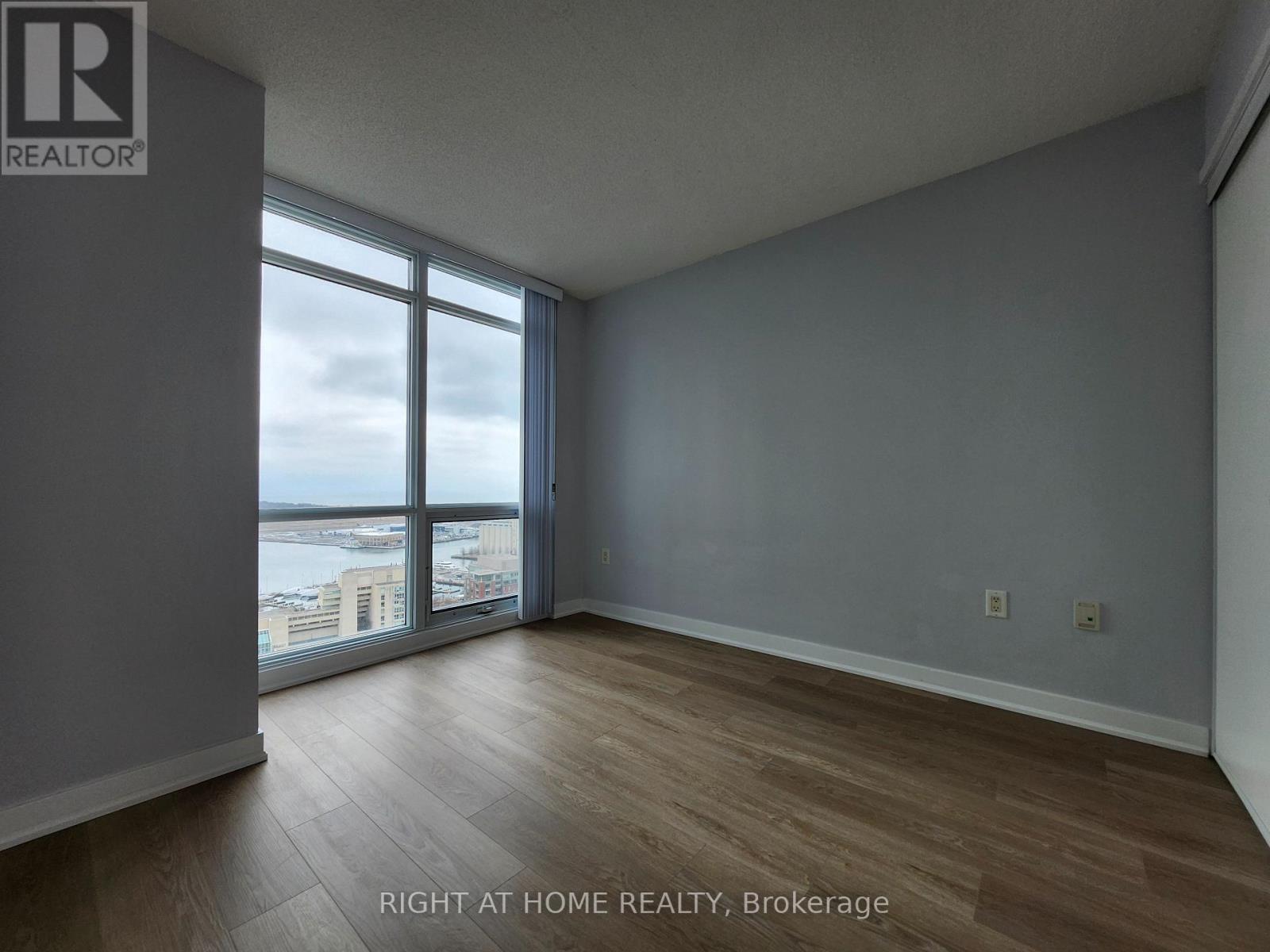 3010 - 15 Fort York Boulevard, Toronto, Ontario  M5V 3Y4 - Photo 9 - C12957872