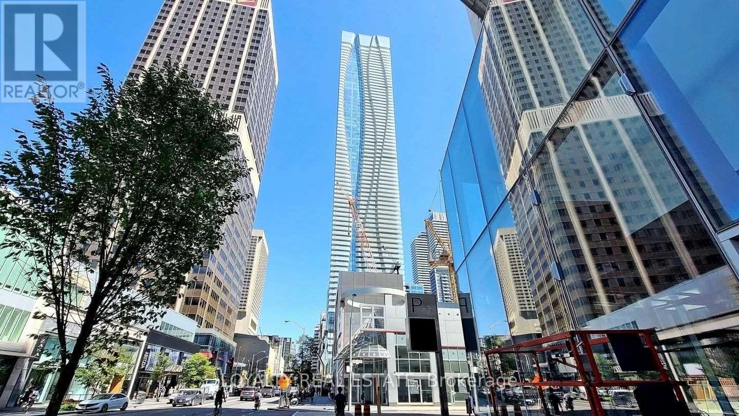 908 - 1 Bloor Street E, Toronto, Ontario  M4W 1A9 - Photo 2 - C12957874