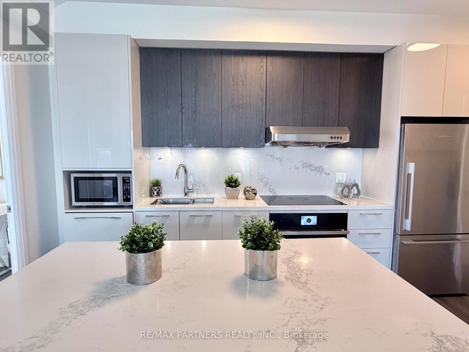 2710 - 8 Water Walk Drive, Markham, Ontario  L3R 6L4 - Photo 12 - N12947994