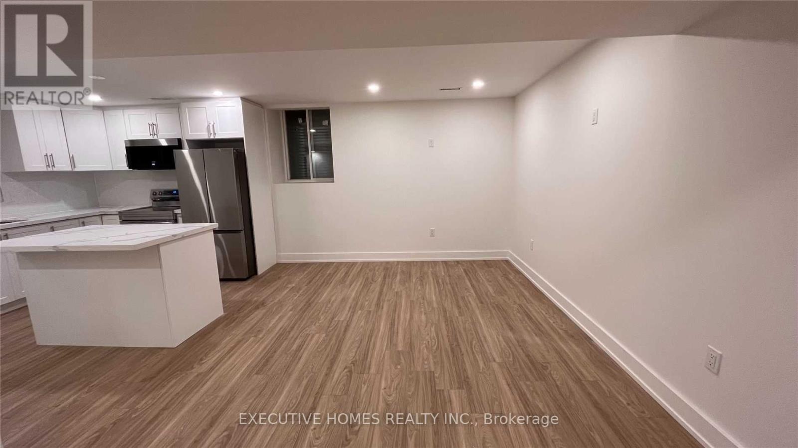 59 Golden Hawk Drive, Hamilton, Ontario  L8B 1W9 - Photo 10 - X12957866