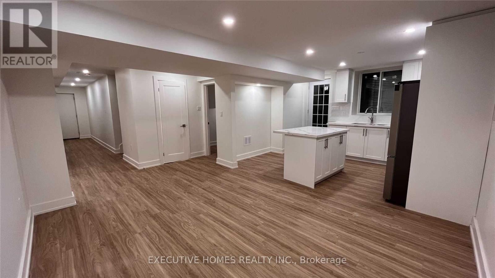 59 Golden Hawk Drive, Hamilton, Ontario  L8B 1W9 - Photo 11 - X12957866