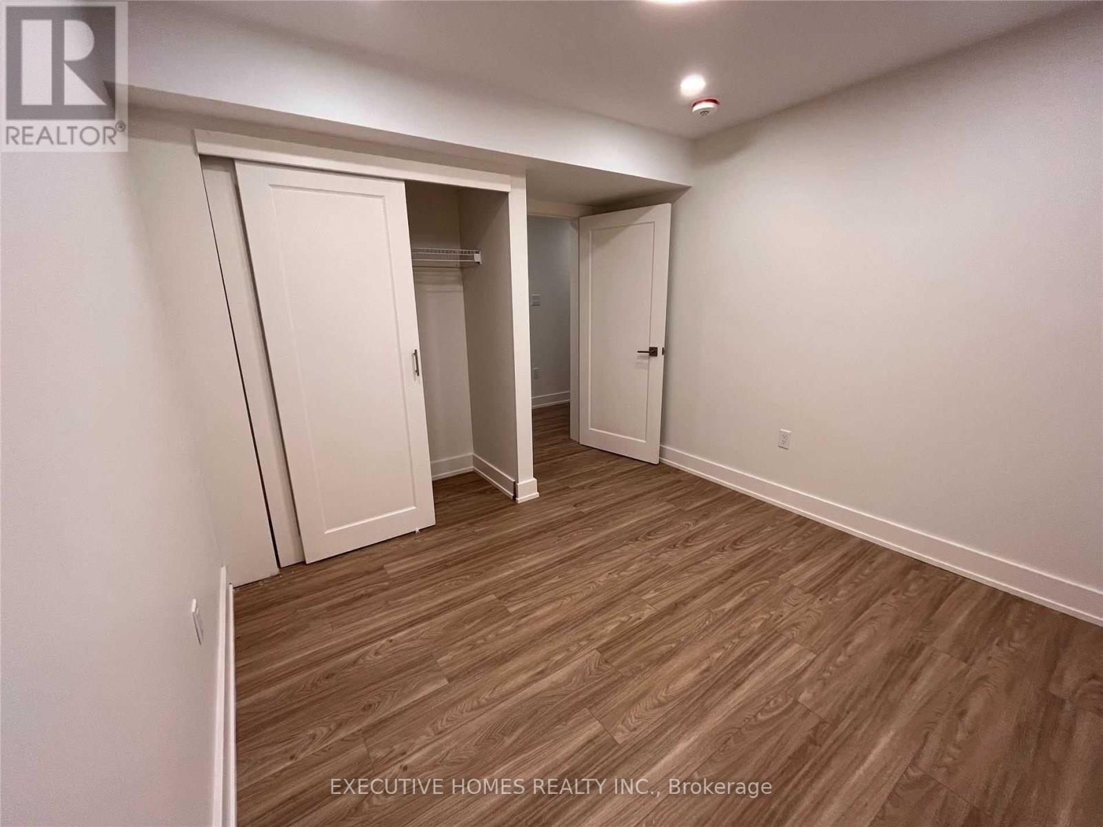 59 Golden Hawk Drive, Hamilton, Ontario  L8B 1W9 - Photo 13 - X12957866