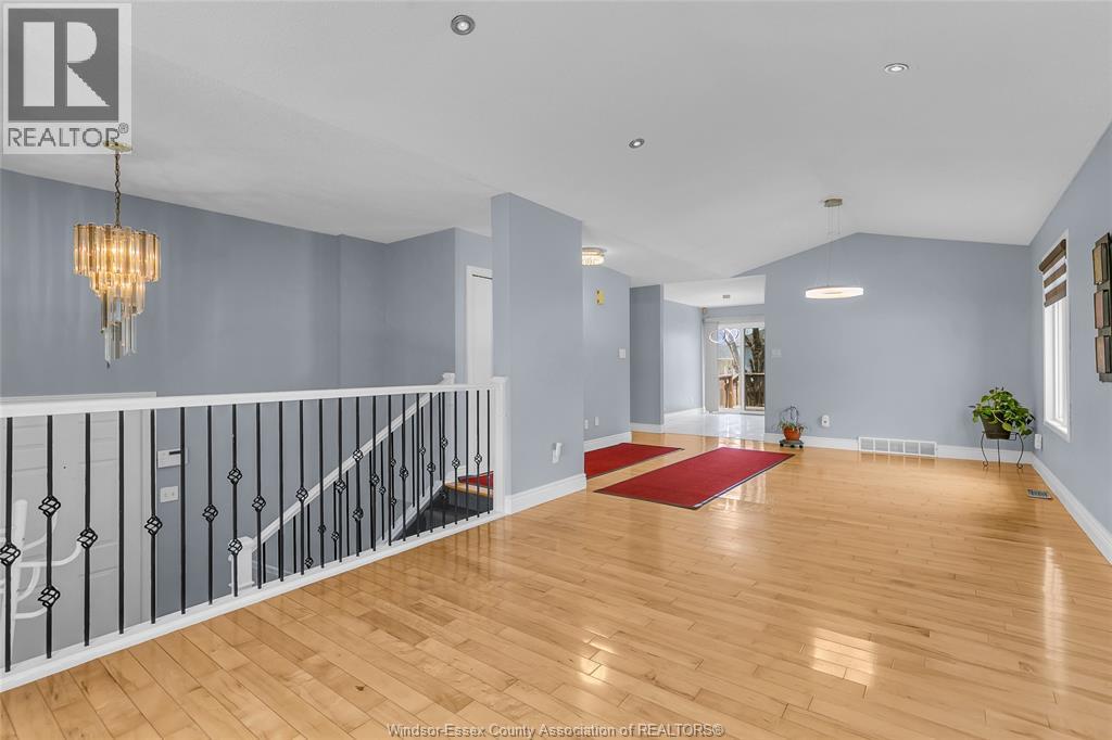 2505 St Clair Avenue, Windsor, Ontario  N9E 4L9 - Photo 7 - 26007012