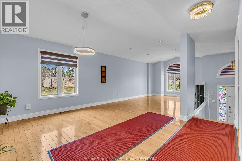 2505 St Clair Avenue, Windsor, Ontario  N9E 4L9 - Photo 6 - 26007012