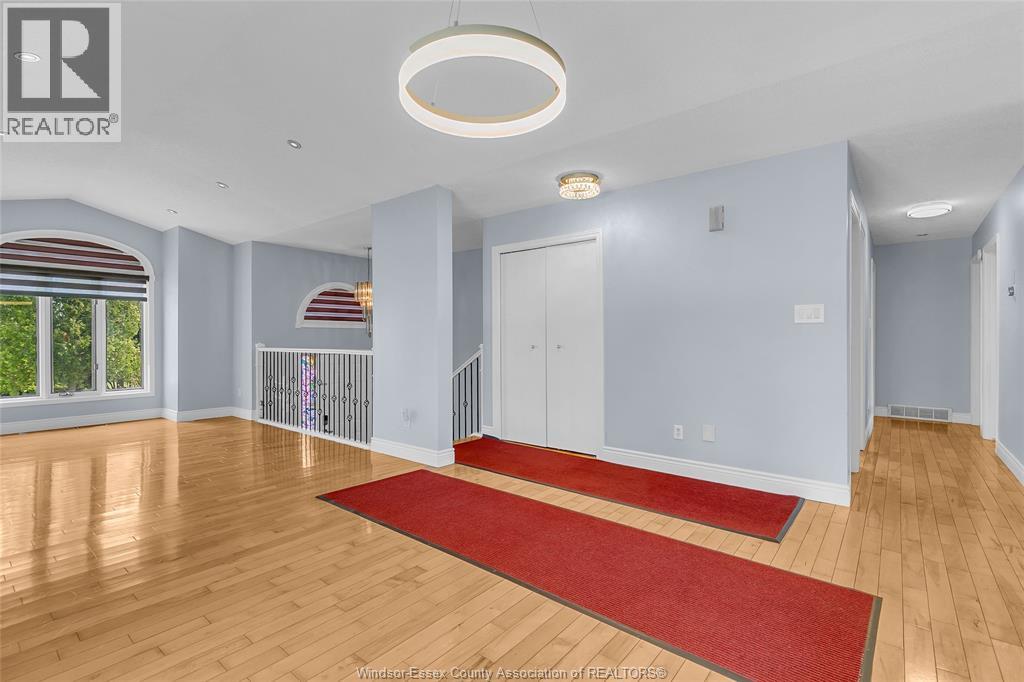 2505 St Clair Avenue, Windsor, Ontario  N9E 4L9 - Photo 8 - 26007012