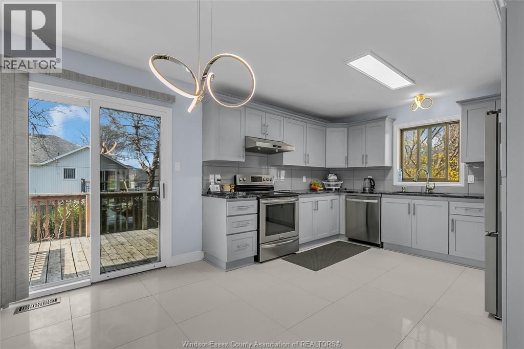 2505 St Clair Avenue, Windsor, Ontario  N9E 4L9 - Photo 12 - 26007012