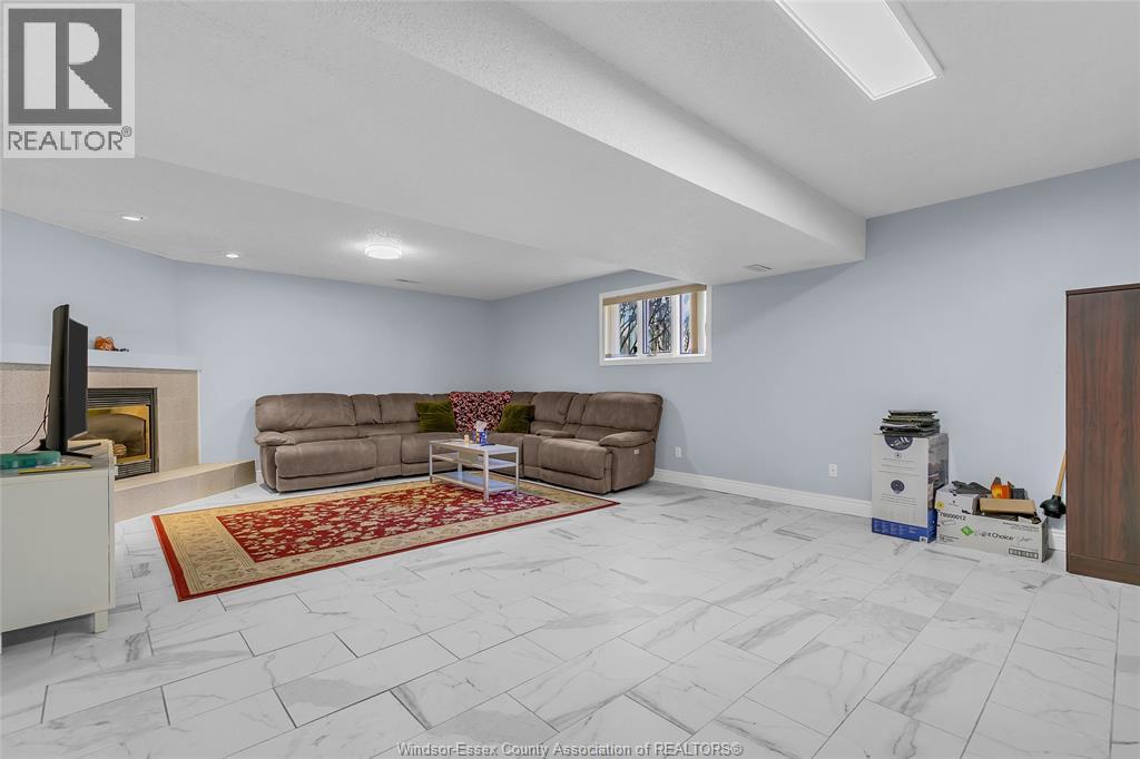 2505 St Clair Avenue, Windsor, Ontario  N9E 4L9 - Photo 22 - 26007012